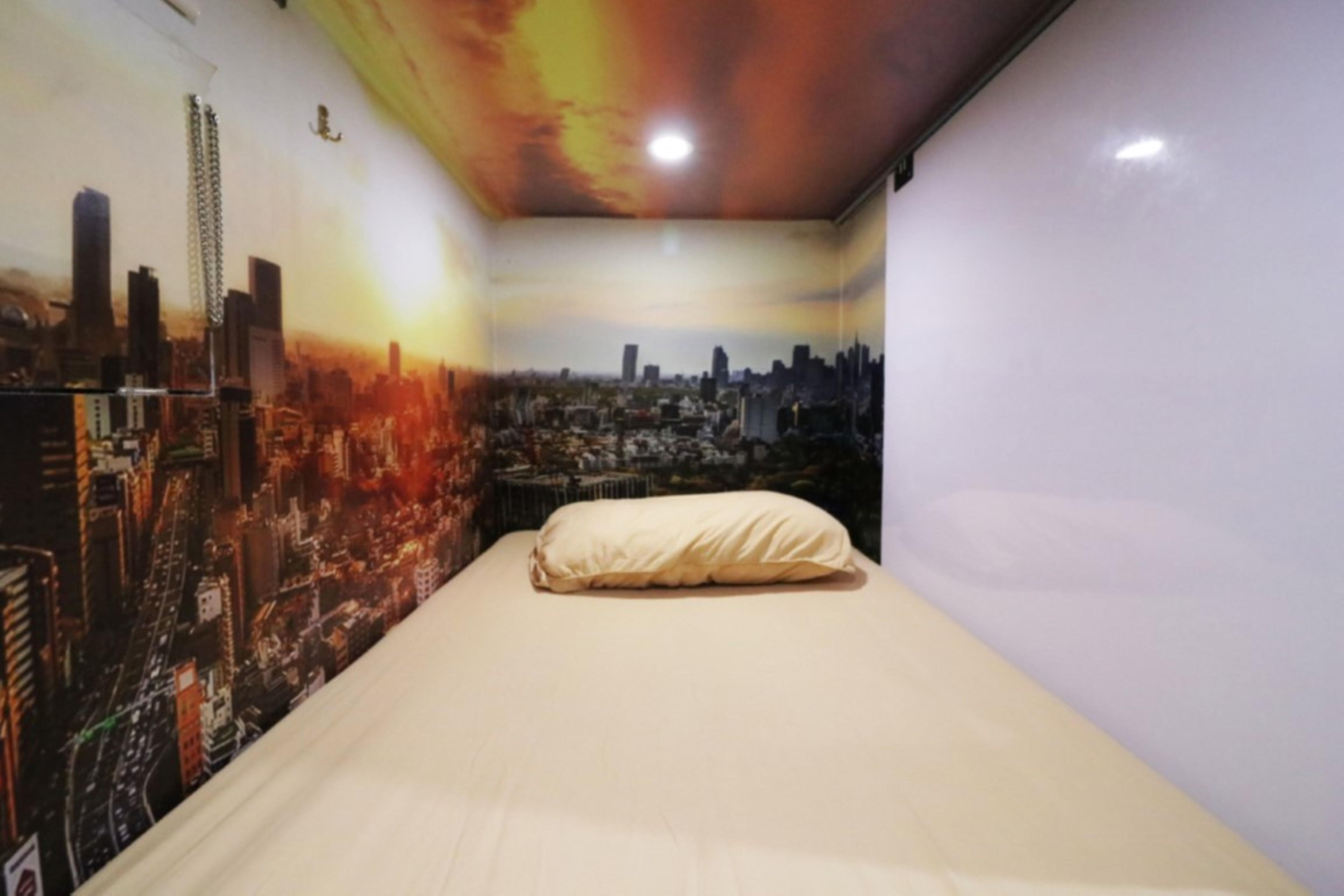 Inap At Capsule Thamrin Hotel Jakarta Luaran gambar