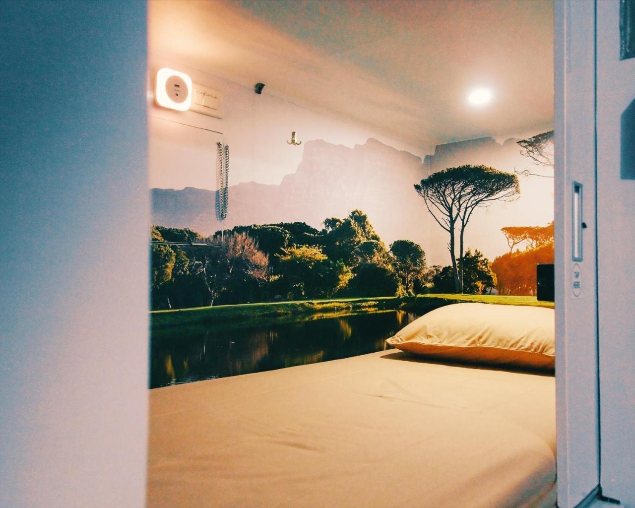 Inap At Capsule Thamrin Hotel Jakarta Luaran gambar